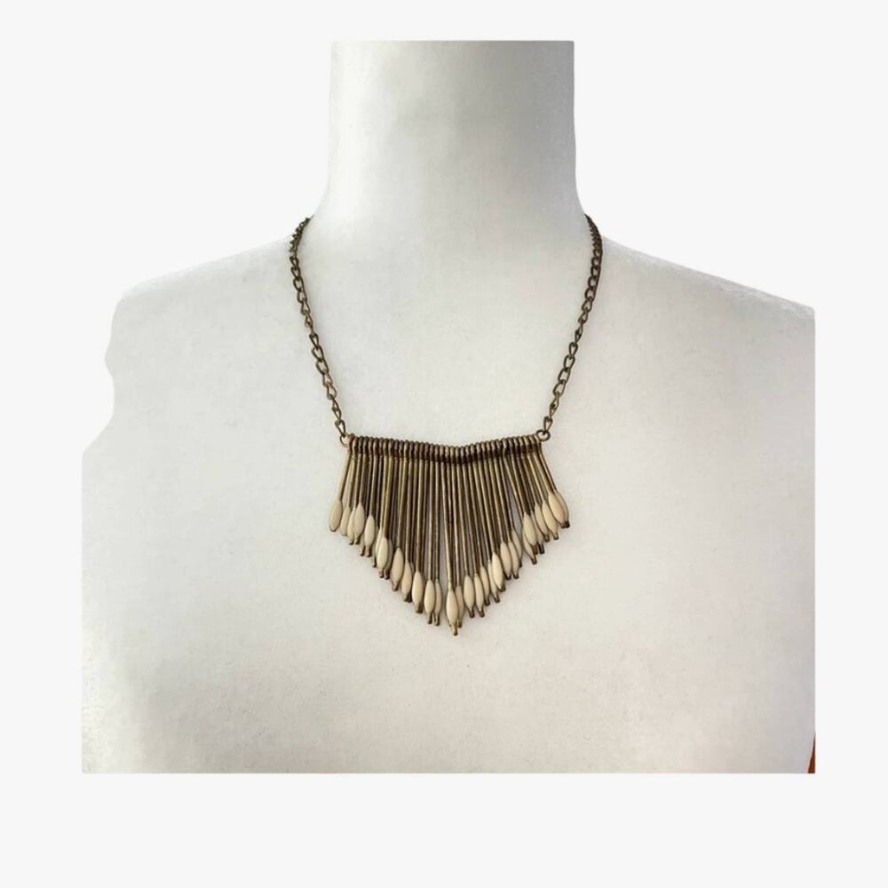 Zad Metal Fringe Bib Necklace